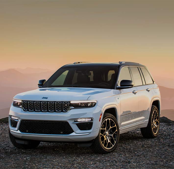 SUV Jeep Grand Cherokee blanc. Comment trouver une suv à Valence