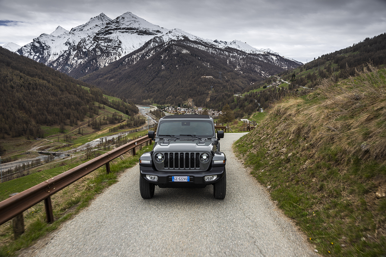 Confort,Modulable,Personnalisation,Pratique,Fonctionelle,Voiture,sécurité,boite automatique,économique,connectée,performante,polyvalente,spacieuse,élégante,jeep,SUV,systeme,liberté