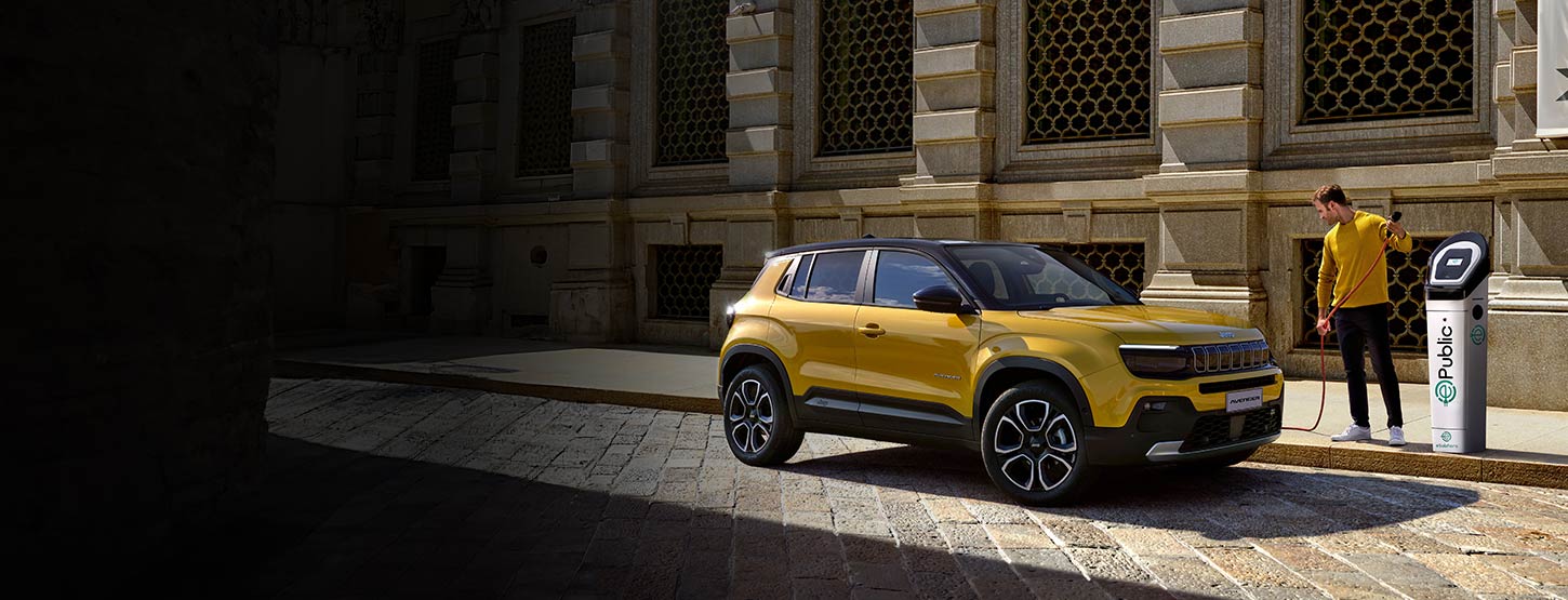SUV hybride moderne avec technologies avancées et motorisation écologique