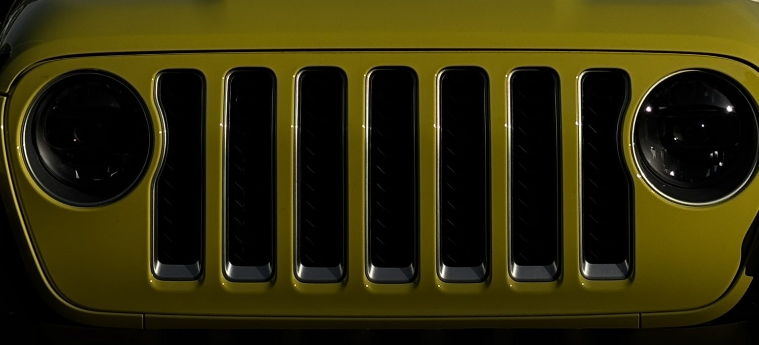 jeep valence véhicule d'occasion drome ardeche 26000 07000 jeep suv de luxe 4x4 haut de gamme