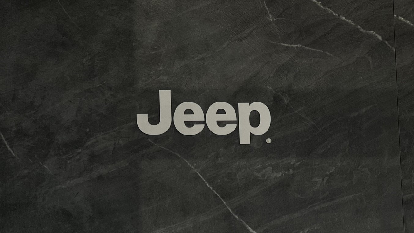 jeep valence drome 07000 26000 compass renegade wrangler cherokee grand cherokee avenger 2025