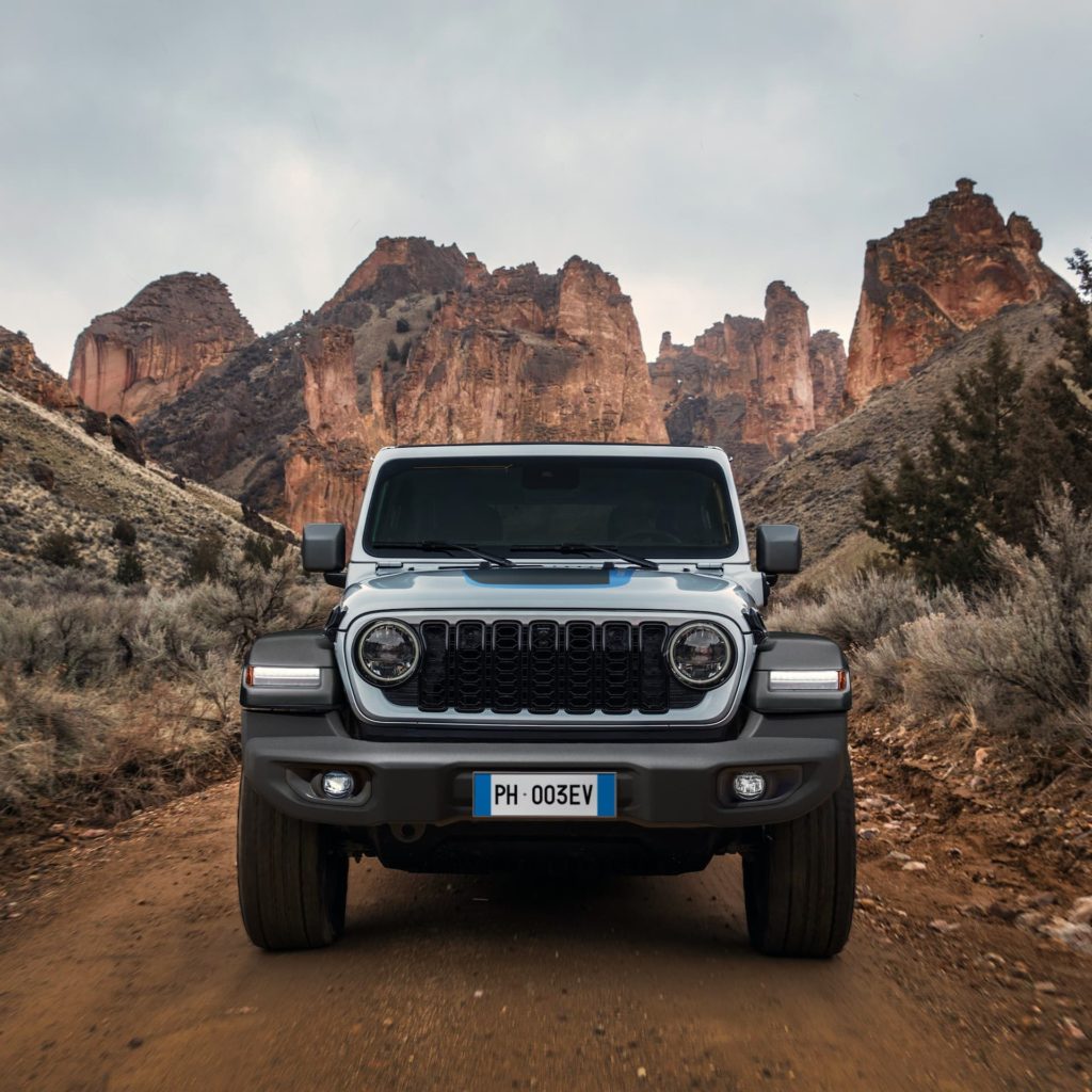 jeep wrangler 4xe 2025 suv electrique tout terrain valence drome 4x4